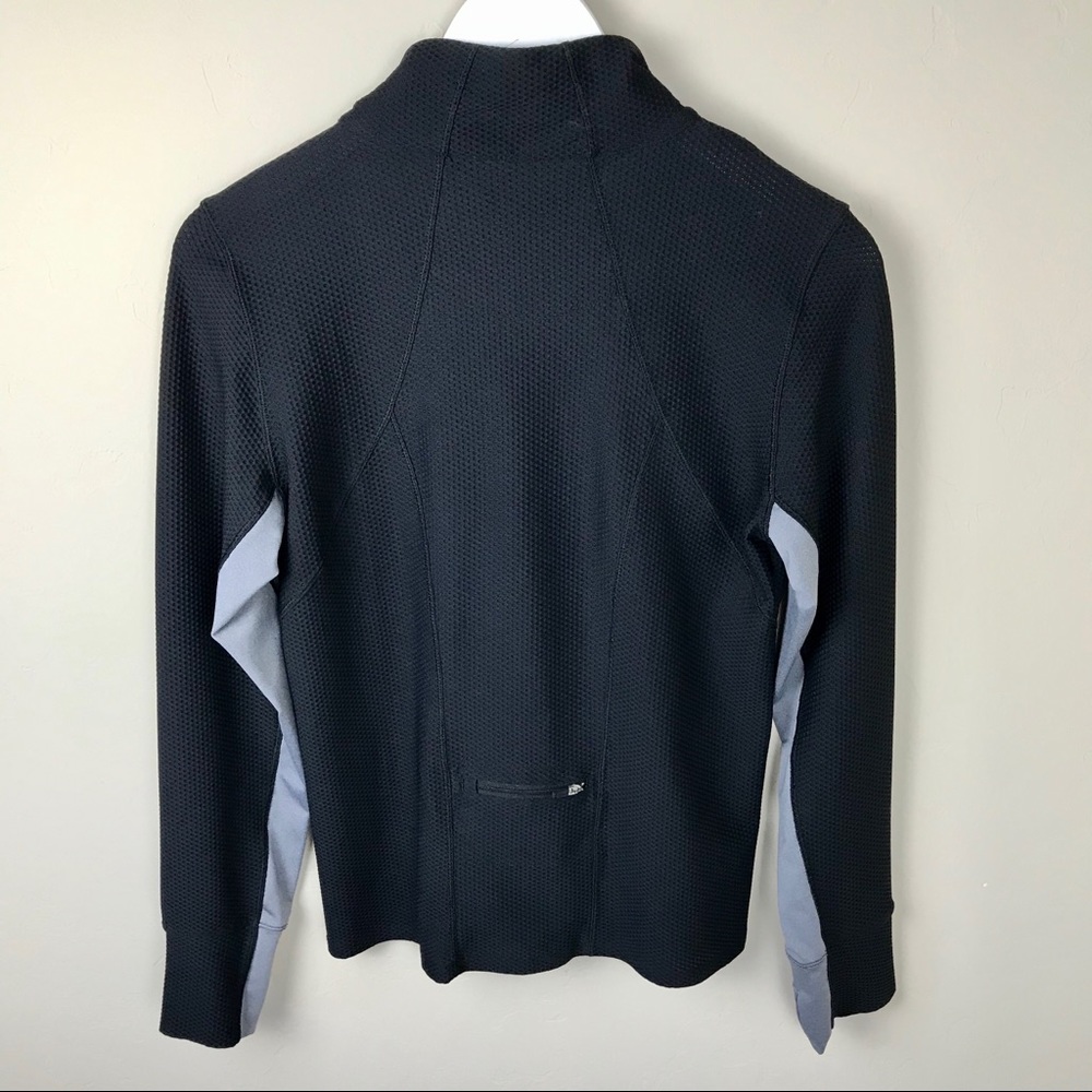 Calvin Klein Performance Fitted Lightweight Jacket - Picture 2 of 8